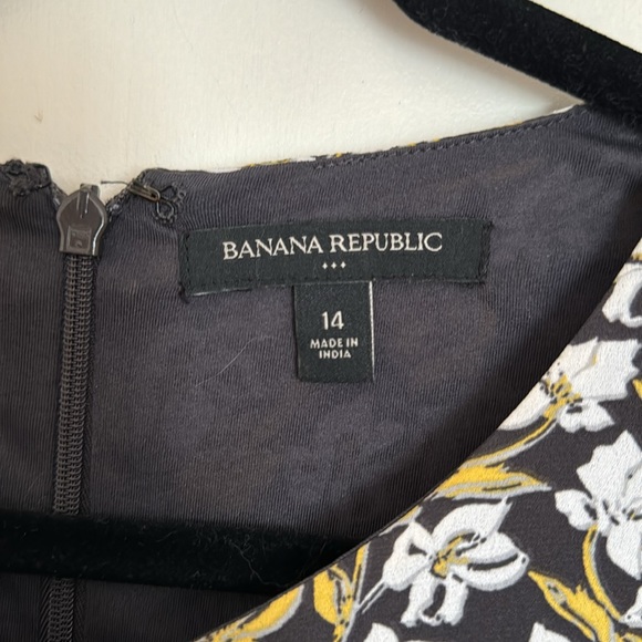 BANANA REPUBLIC A-line short sleeve floral print dress - Picture 5 of 11